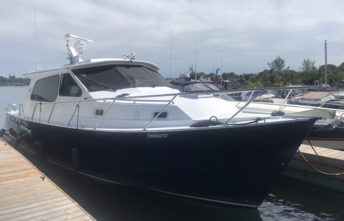 2003 Dovercraft 42 Pilothouse Coupe