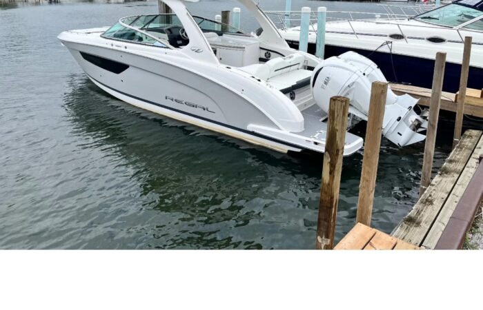 2022 Regal 33 OBX