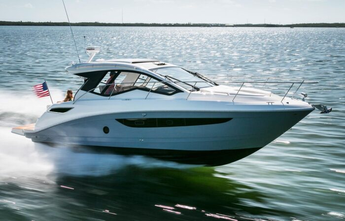 2018 Sea Ray Sundancer 350 Coupe