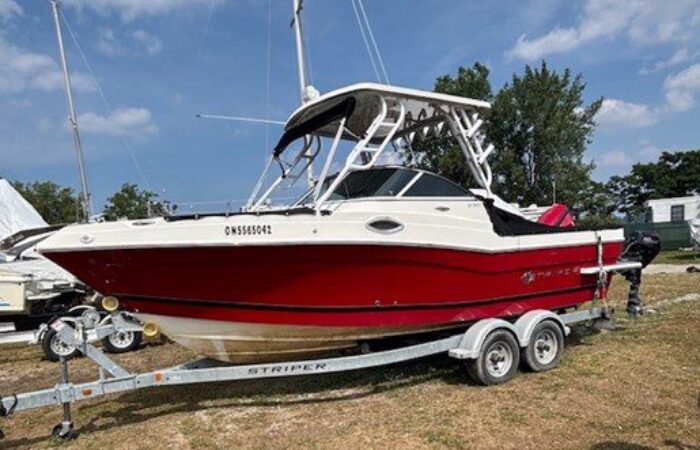 2017 Seaswirl Striper 230 DC